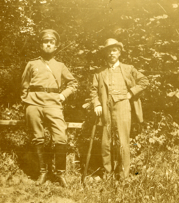 Сергей Иванович и Иван Сергеевич Щукины. Кунцево. 1916 г.